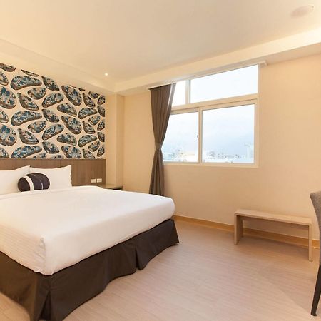 Tc Hotel - Hualien Zhongxiao Esterno foto