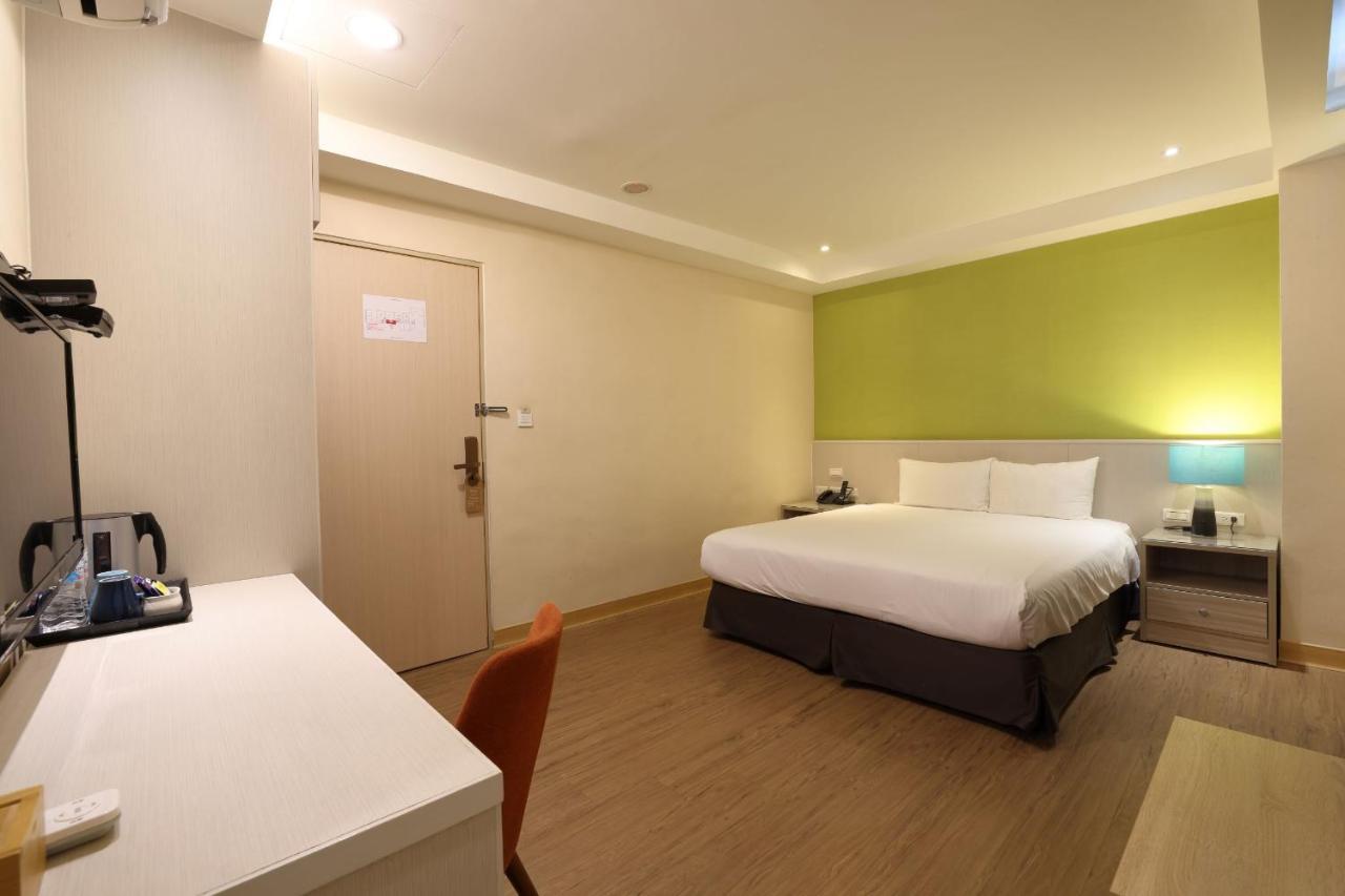 Tc Hotel - Hualien Zhongxiao Esterno foto
