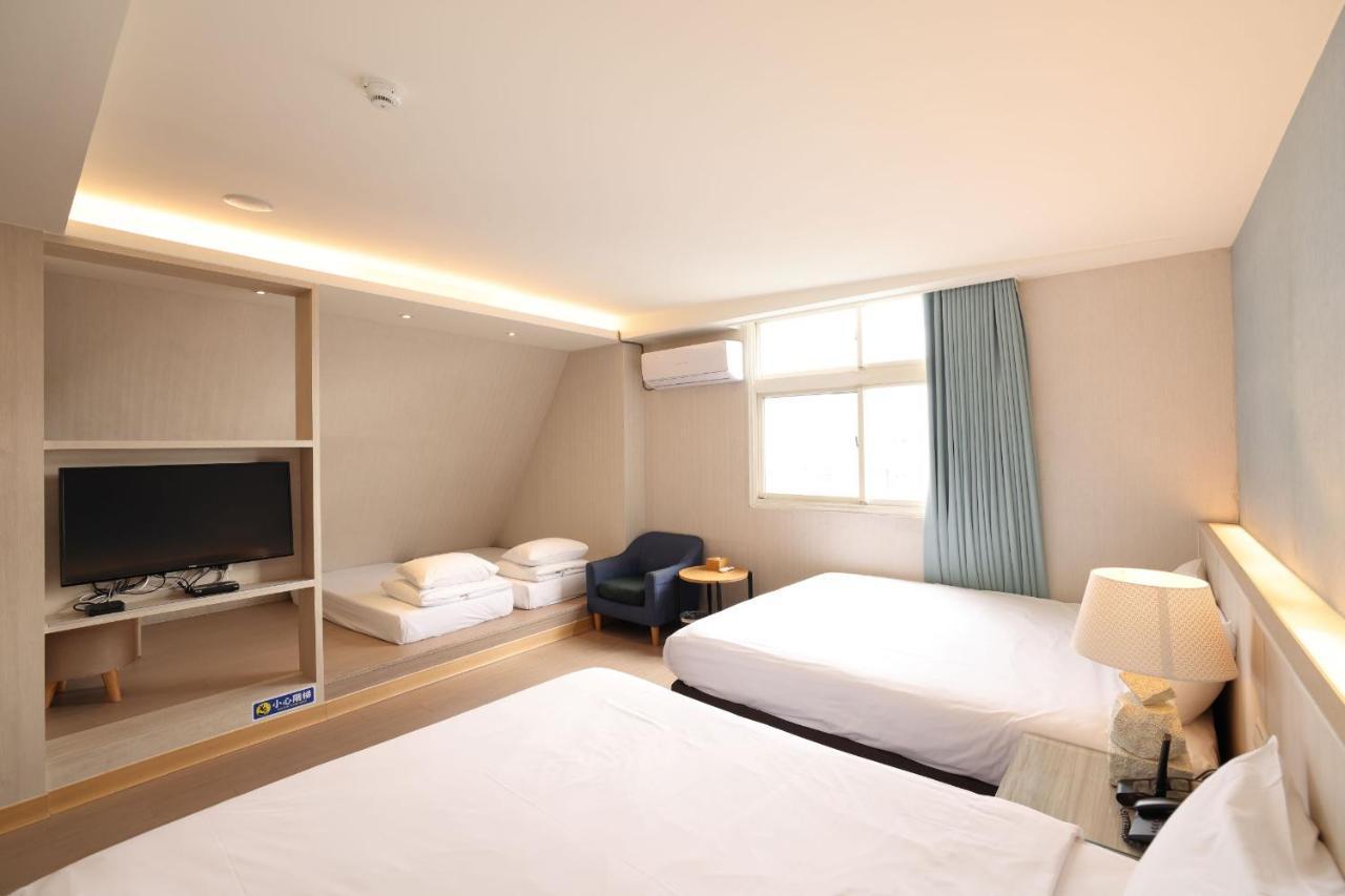 Tc Hotel - Hualien Zhongxiao Esterno foto