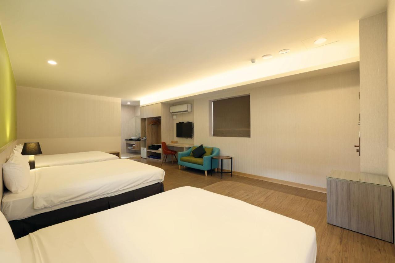 Tc Hotel - Hualien Zhongxiao Esterno foto