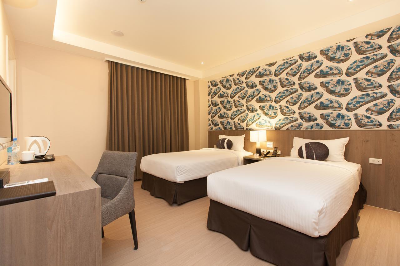 Tc Hotel - Hualien Zhongxiao Esterno foto
