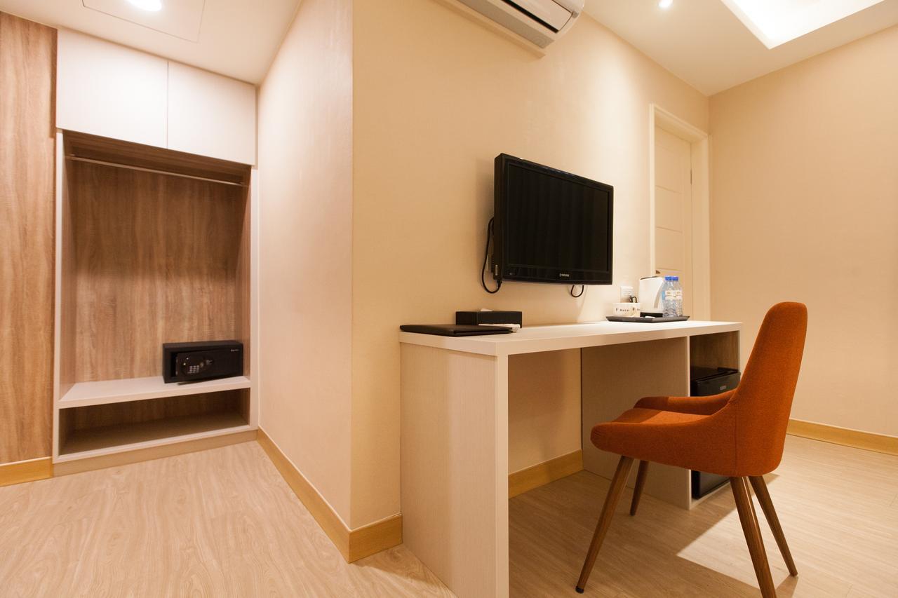 Tc Hotel - Hualien Zhongxiao Esterno foto